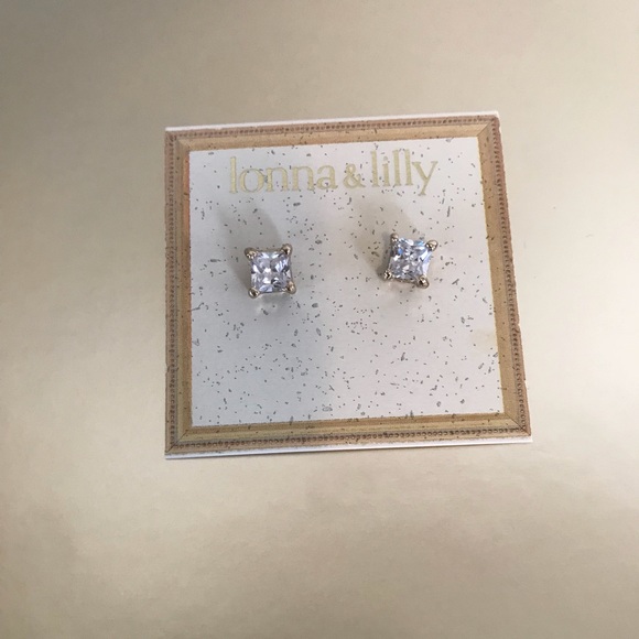 Super Cute New Lonna & Lilly Earrings - Picture 2 of 6